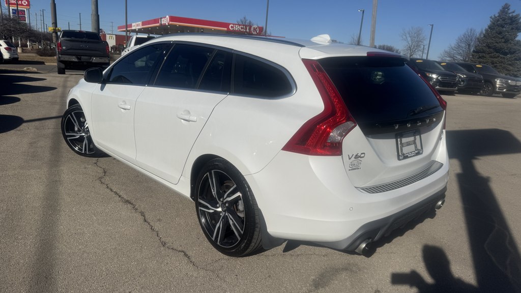 Photo 6 of this VOLVO V60