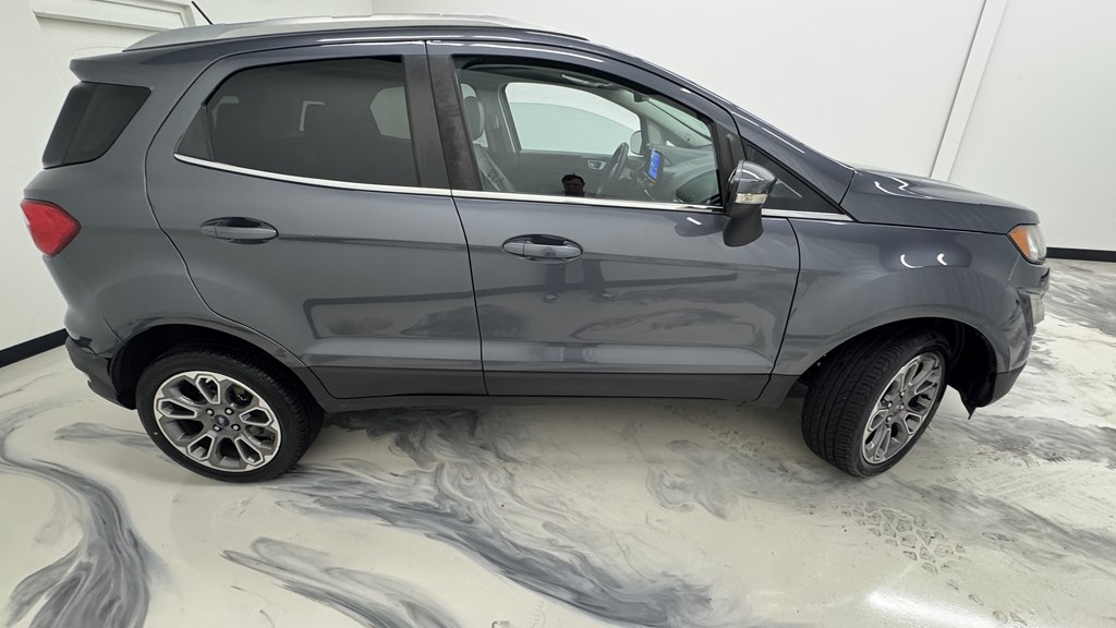 Photo 9 of this FORD ECOSPORT