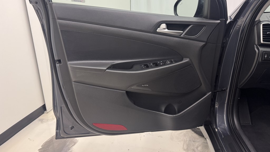 Photo 14 of this HYUNDAI TUCSON