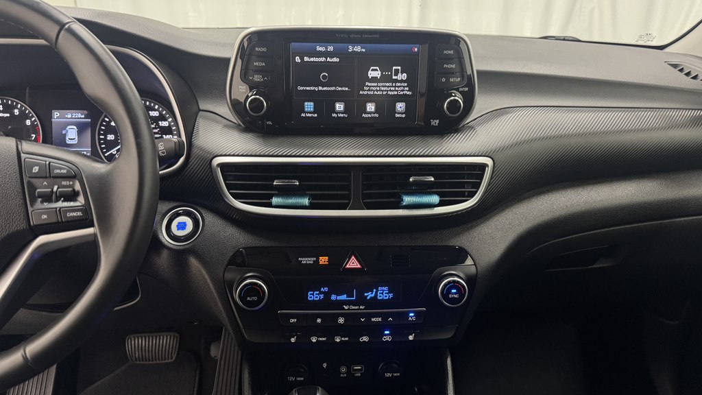 Photo 19 of this HYUNDAI TUCSON