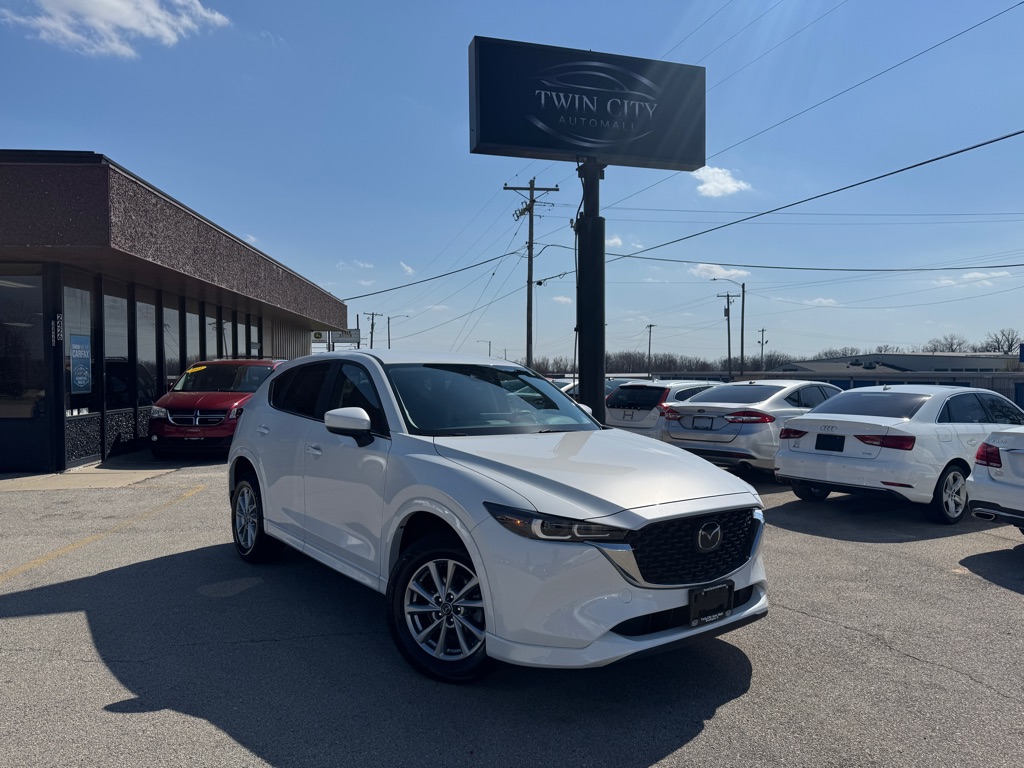 2024 Mazda CX-5 S Select Package Auto AWD's photo
