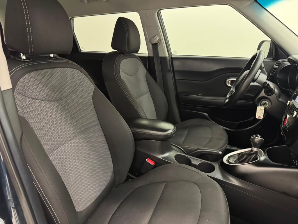 Photo 15 of this KIA SOUL