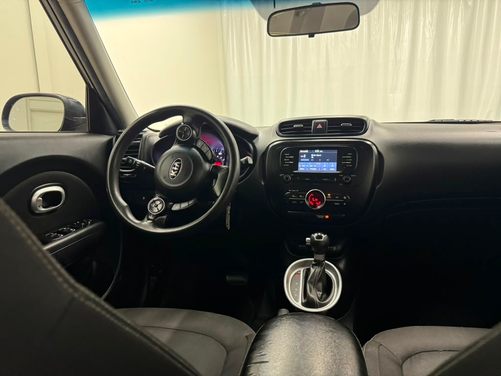 Photo 19 of this KIA SOUL