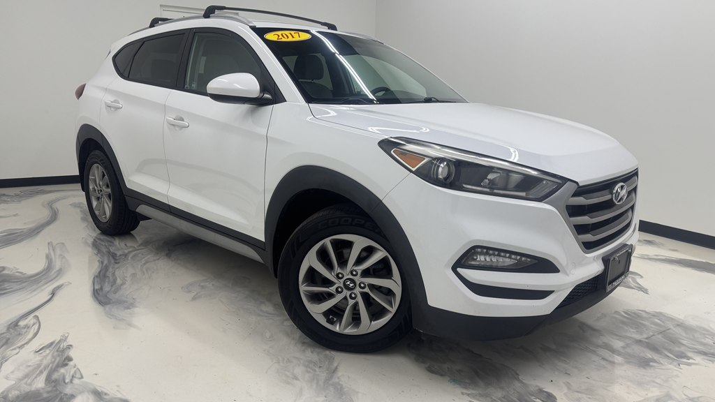 Photo 2 of this HYUNDAI TUCSON