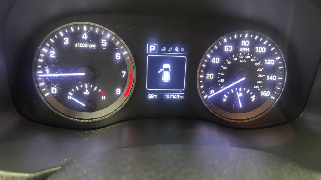 Photo 17 of this HYUNDAI TUCSON