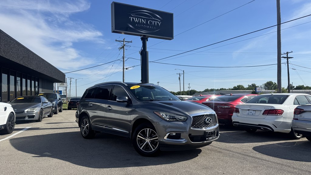 2019 INFINITI QX60 LUXE AWD's photo