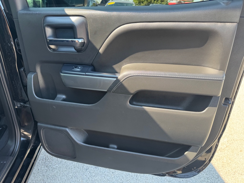 Photo 16 of this CHEVROLET SILVERADO 1500