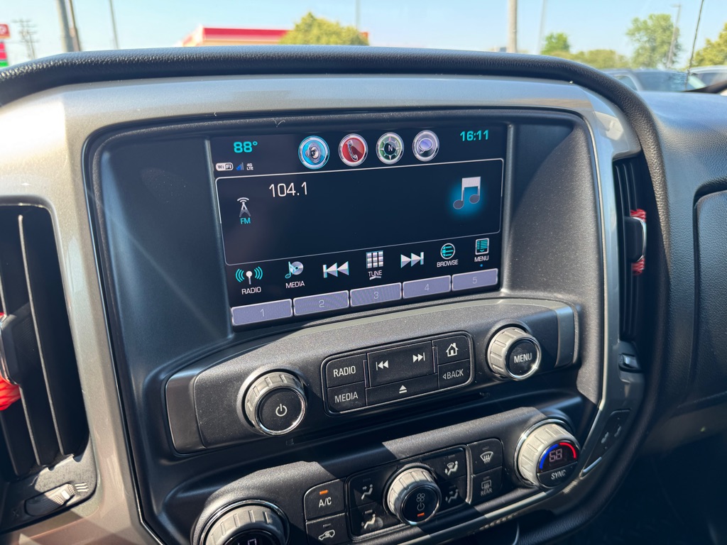 Photo 28 of this CHEVROLET SILVERADO 1500