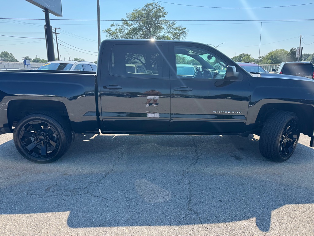 Photo 9 of this CHEVROLET SILVERADO 1500