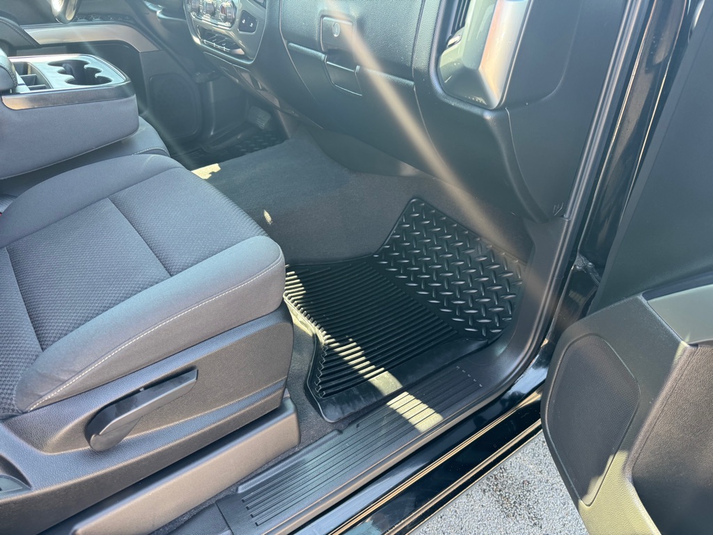 Photo 14 of this CHEVROLET SILVERADO 1500