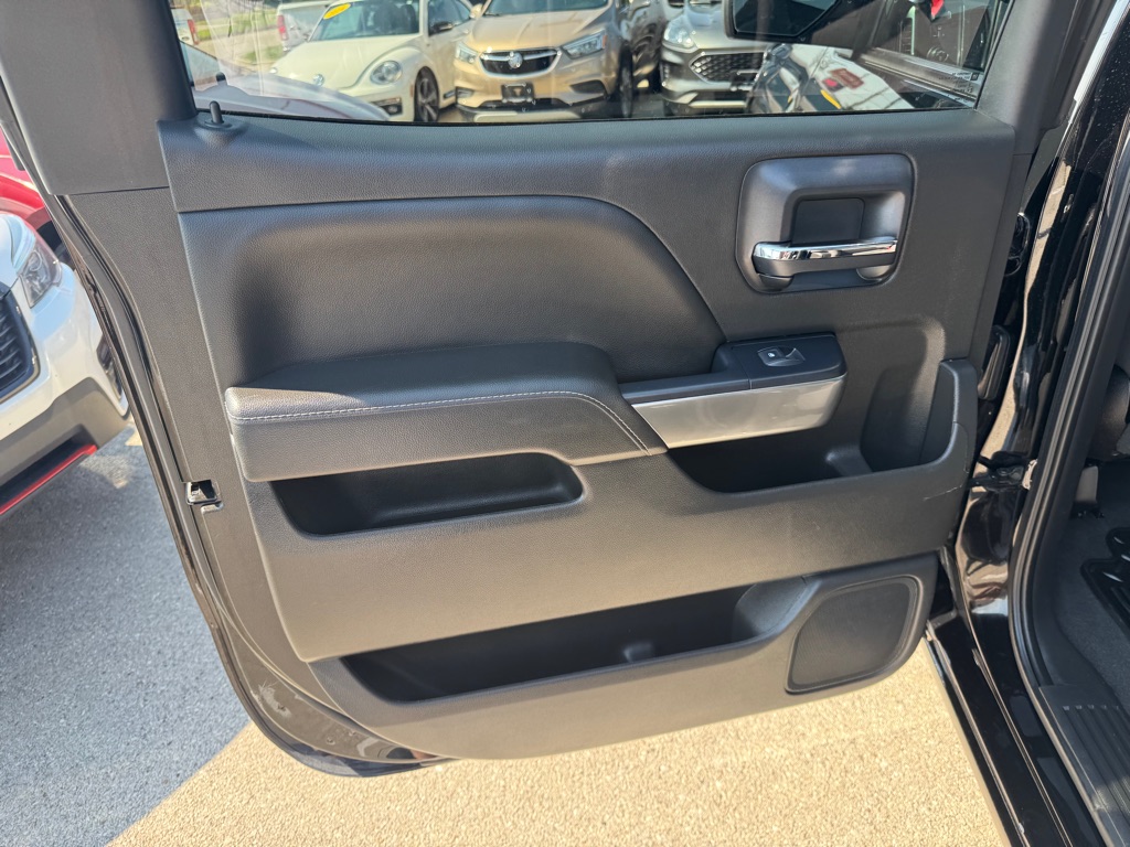 Photo 21 of this CHEVROLET SILVERADO 1500