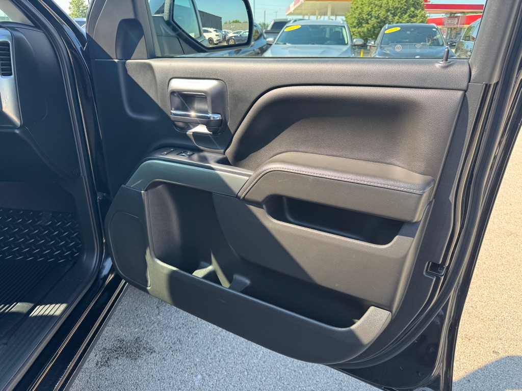 Photo 13 of this CHEVROLET SILVERADO 1500