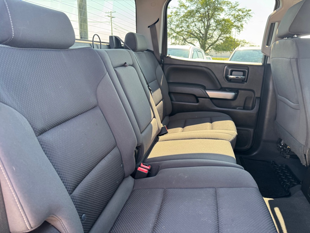 Photo 18 of this CHEVROLET SILVERADO 1500