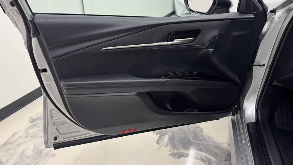 Photo 12 of this TOYOTA CAMRY