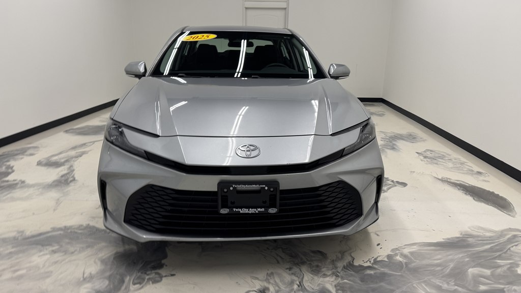 Photo 2 of this TOYOTA CAMRY
