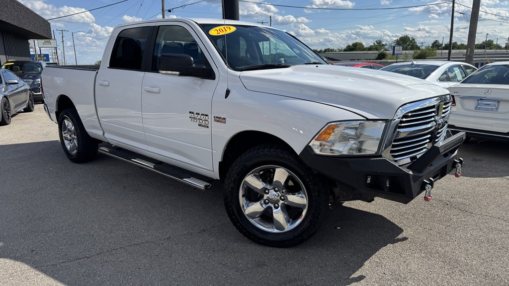 Photo 2 of this RAM 1500 CLASSIC