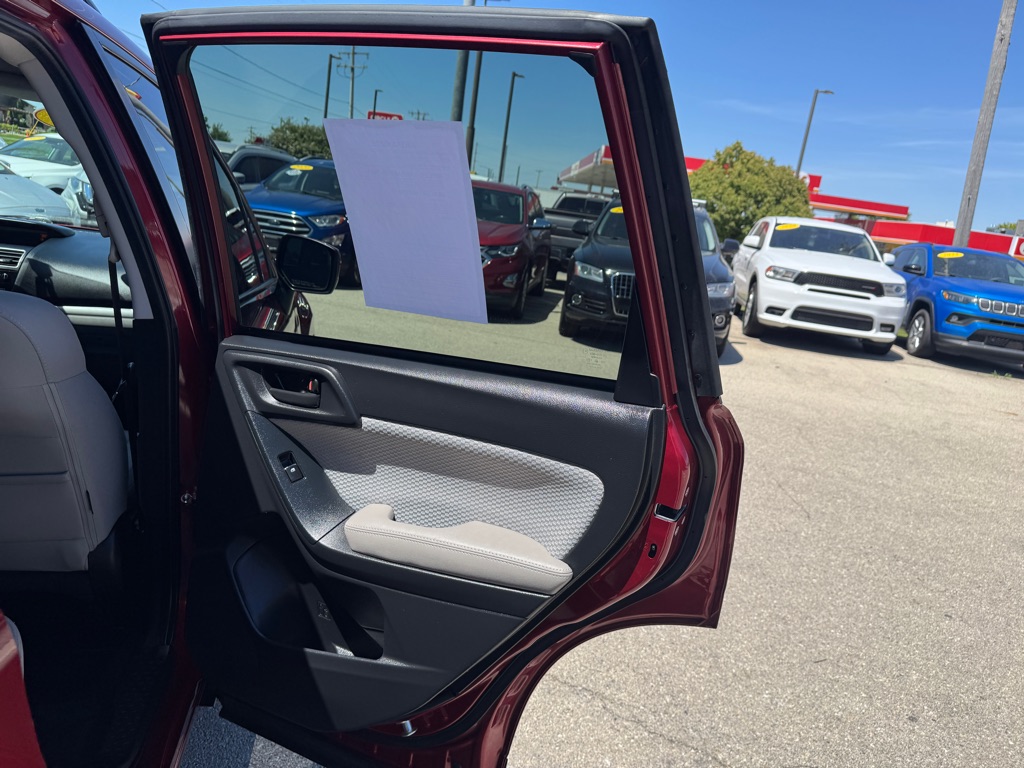 Photo 17 of this SUBARU FORESTER