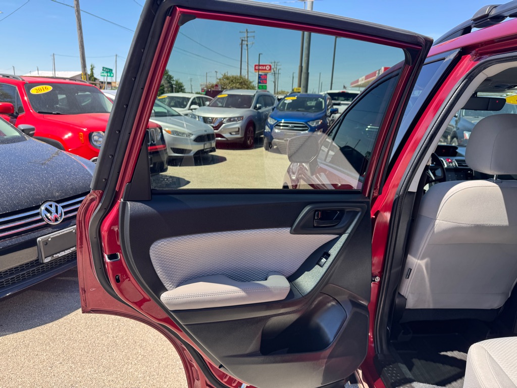 Photo 20 of this SUBARU FORESTER