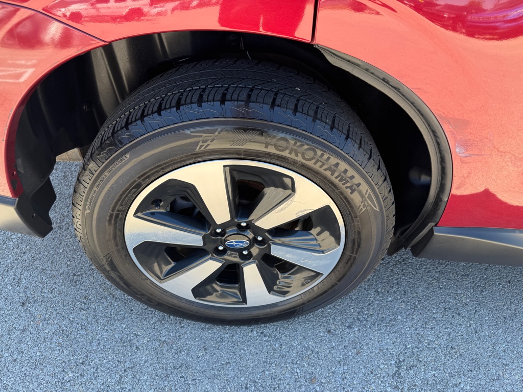 Photo 10 of this SUBARU FORESTER