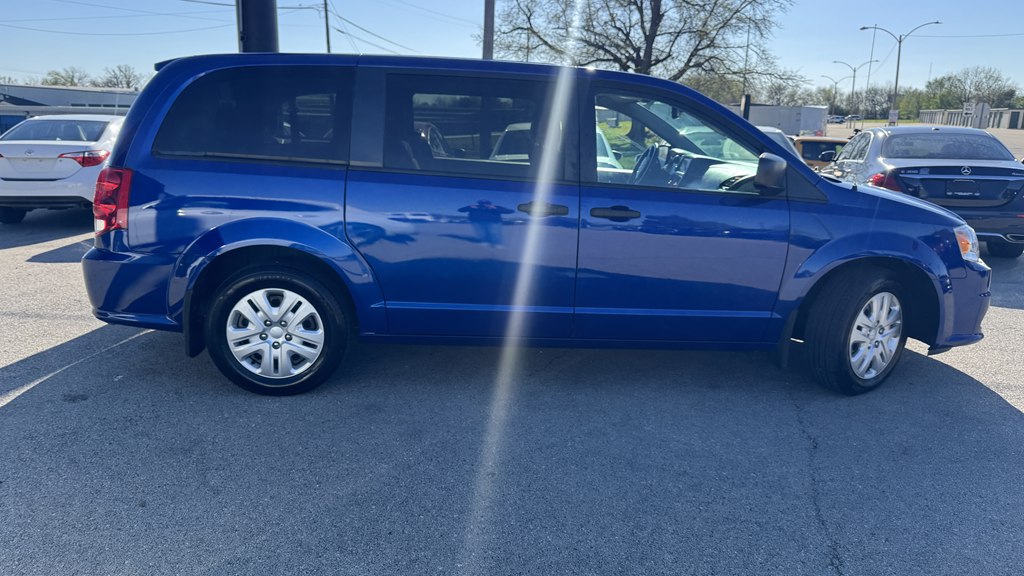Photo 9 of this DODGE GRAND CARAVAN