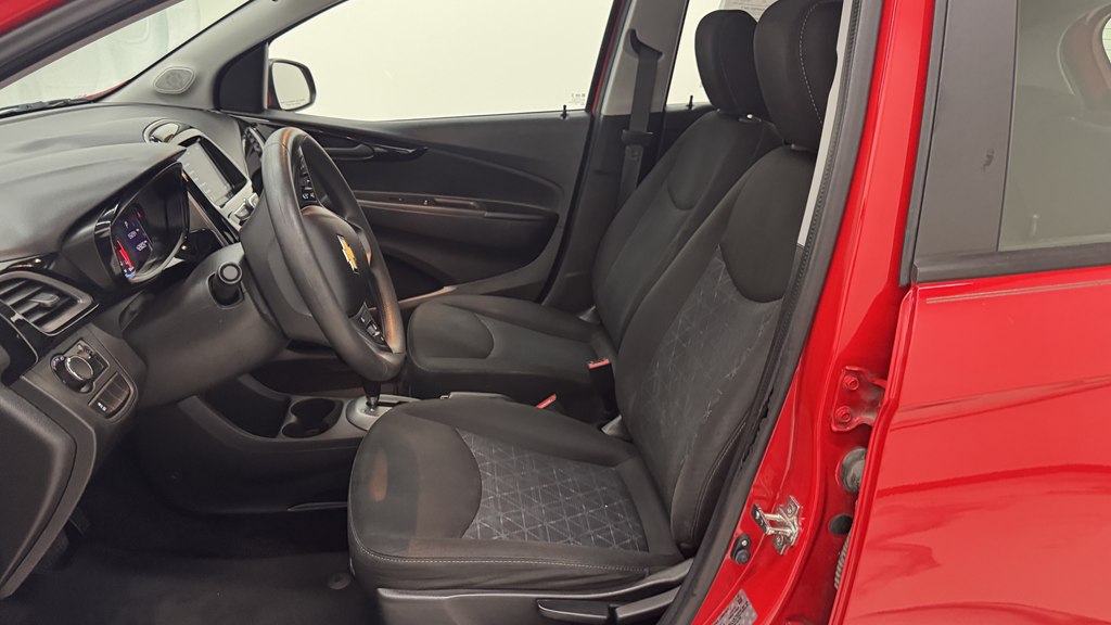 Photo 16 of this CHEVROLET SPARK