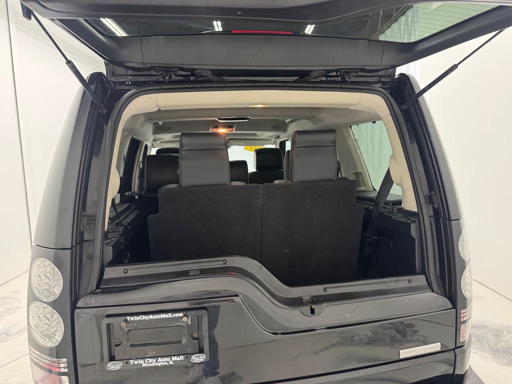 Photo 23 of this LAND ROVER LR4