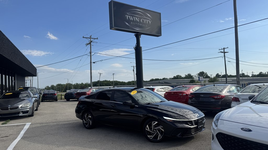 2024 Hyundai Elantra 2.0 SEL IVT's photo