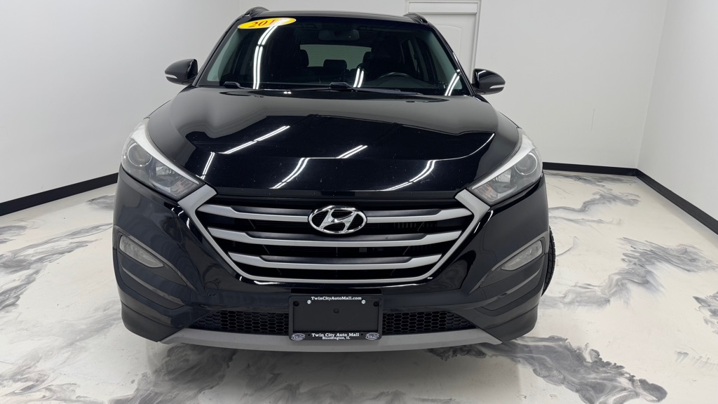 Photo 3 of this HYUNDAI TUCSON
