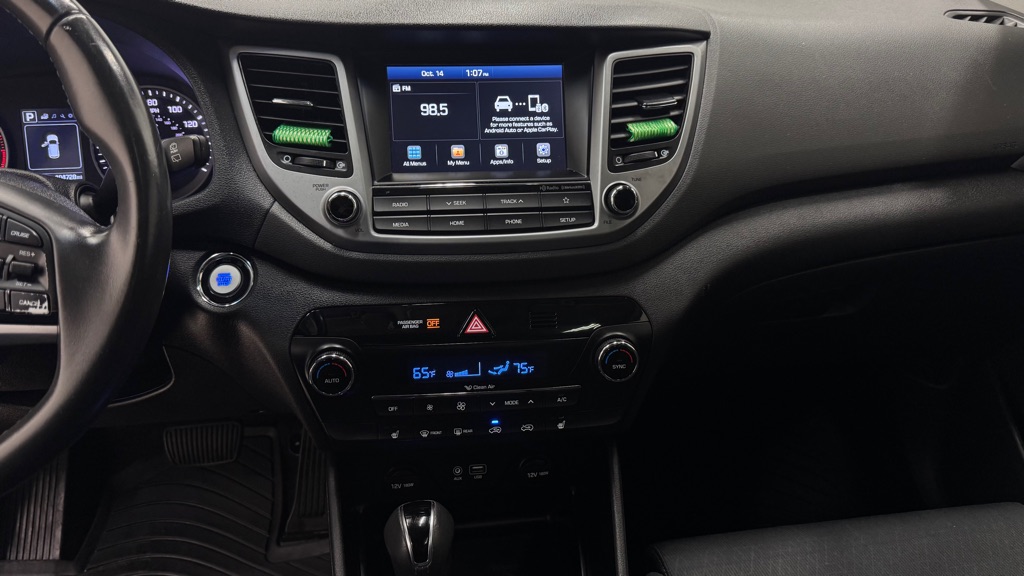 Photo 19 of this HYUNDAI TUCSON