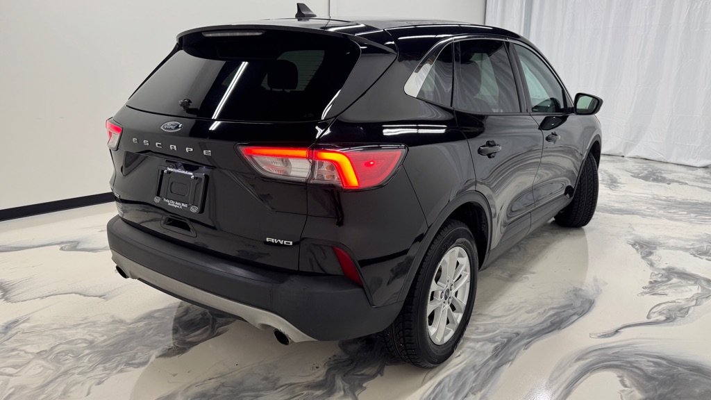 Photo 9 of this FORD ESCAPE
