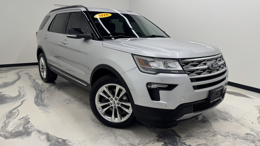 Photo 3 of this FORD EXPLORER