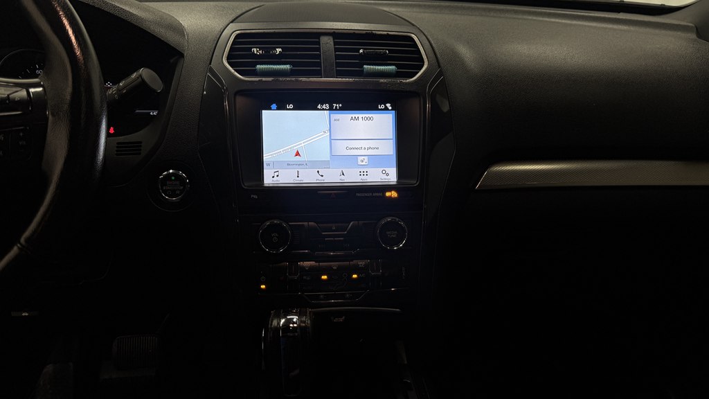 Photo 19 of this FORD EXPLORER