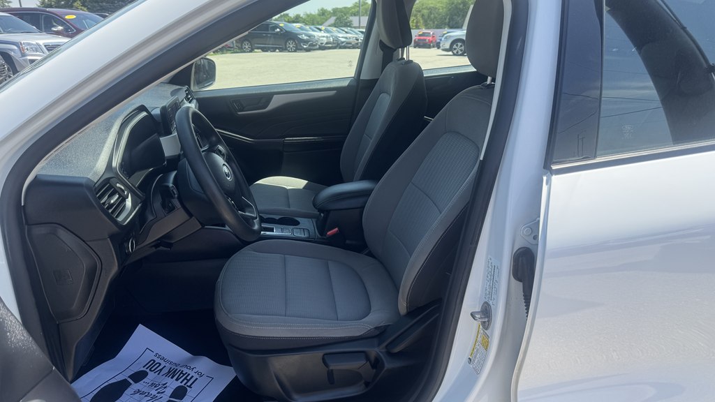 Photo 16 of this FORD ESCAPE