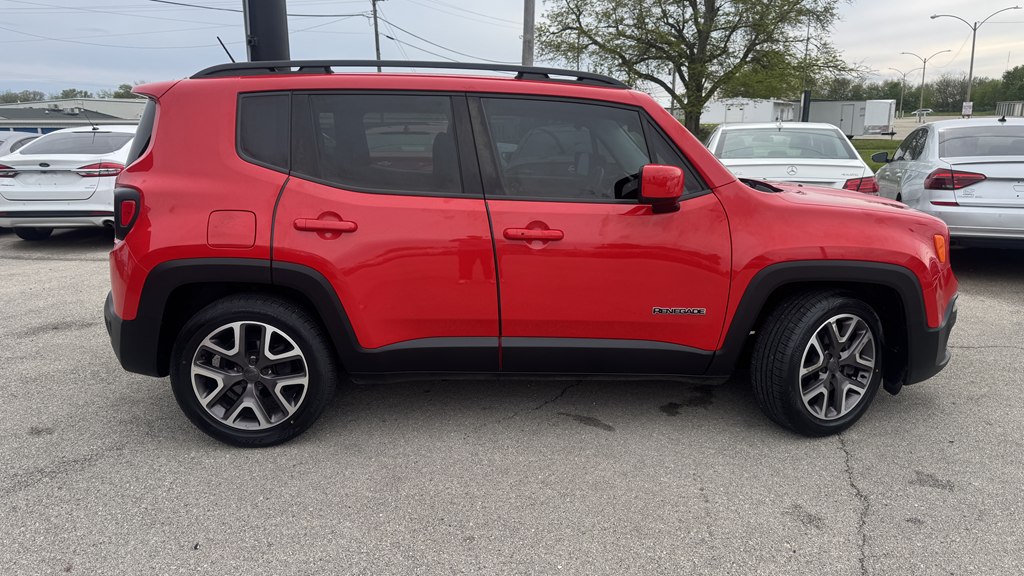 Photo 9 of this JEEP RENEGADE
