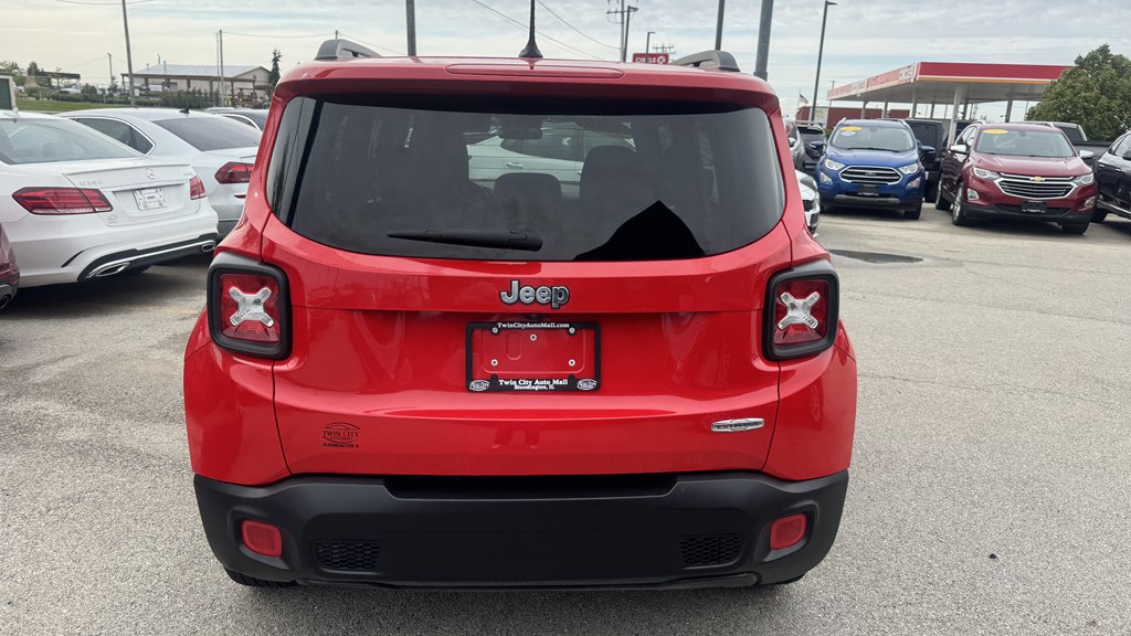 Photo 7 of this JEEP RENEGADE