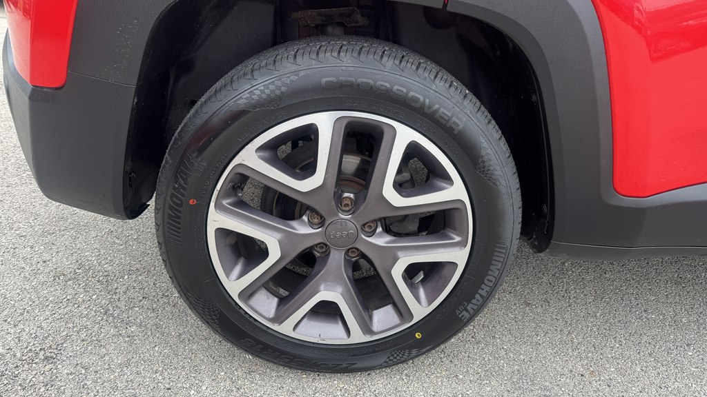 Photo 13 of this JEEP RENEGADE