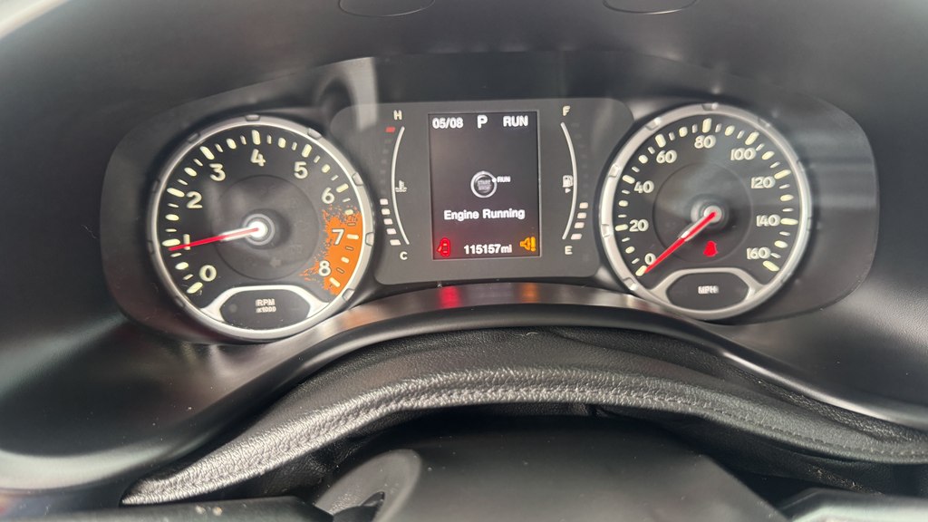Photo 18 of this JEEP RENEGADE