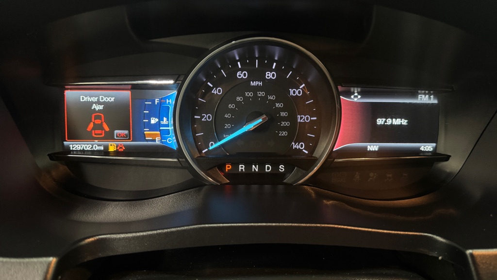 Photo 17 of this FORD EXPLORER