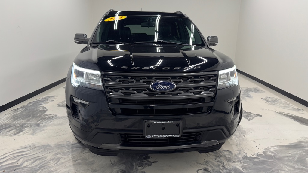 Photo 3 of this FORD EXPLORER