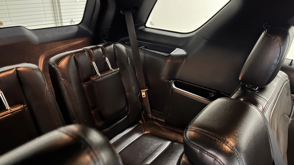 Photo 25 of this FORD EXPLORER