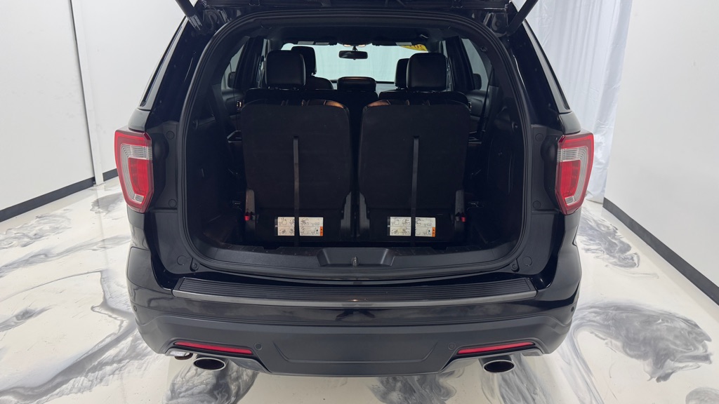 Photo 8 of this FORD EXPLORER