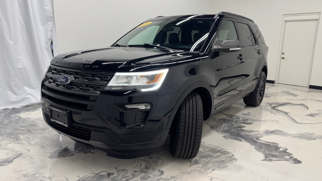 Photo 4 of this FORD EXPLORER