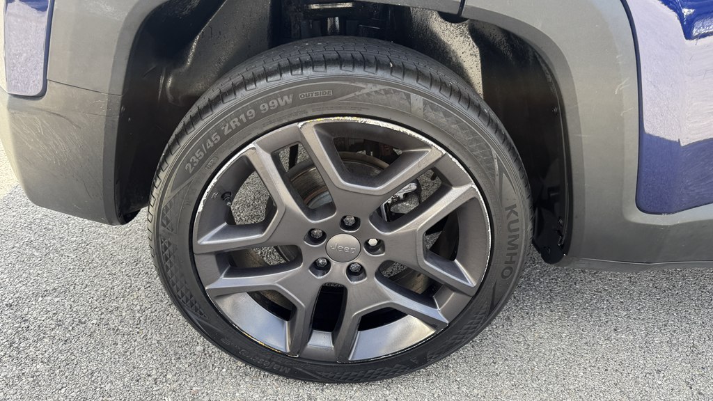 Photo 12 of this JEEP RENEGADE