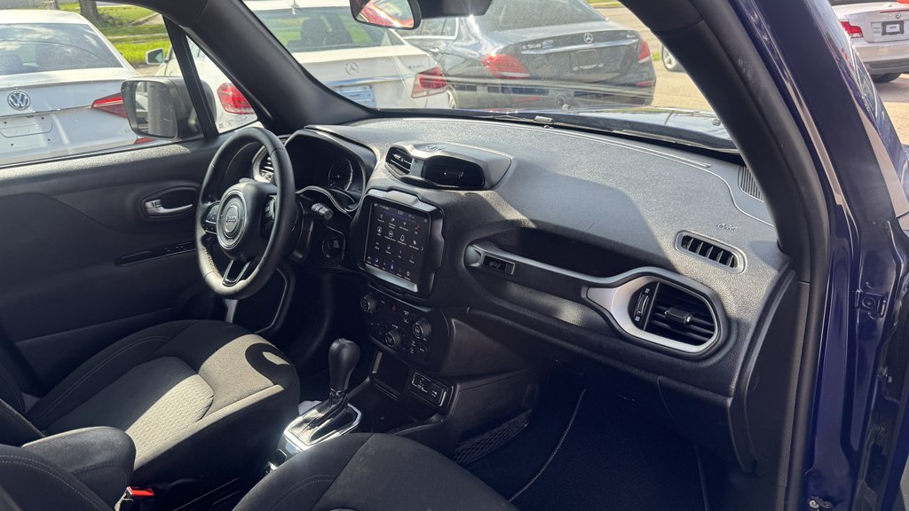 Photo 26 of this JEEP RENEGADE