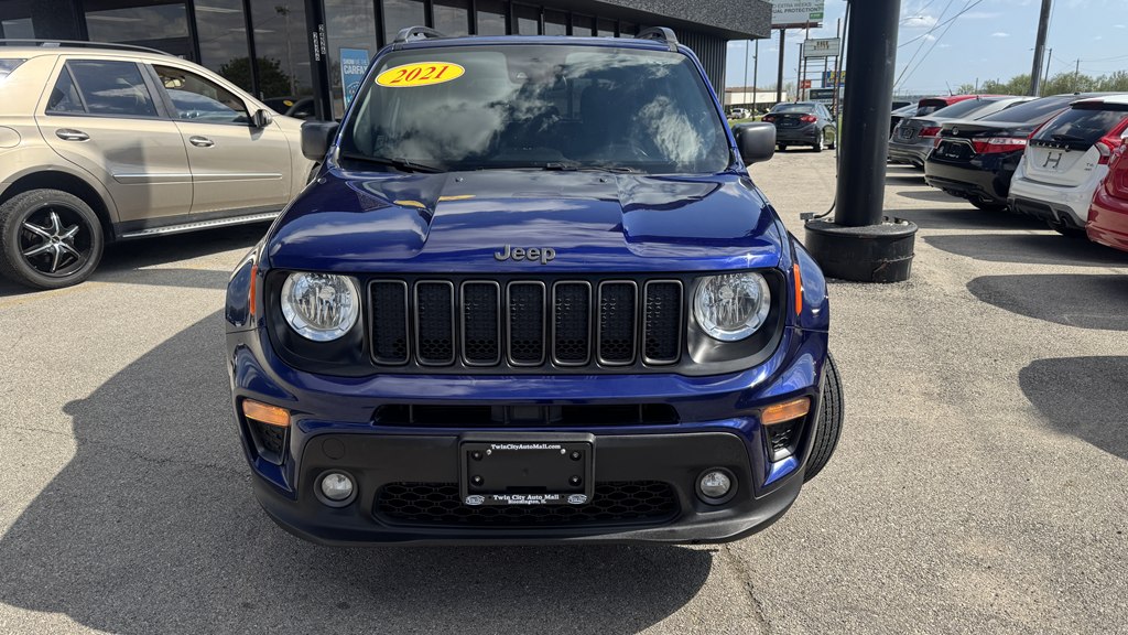 Photo 3 of this JEEP RENEGADE