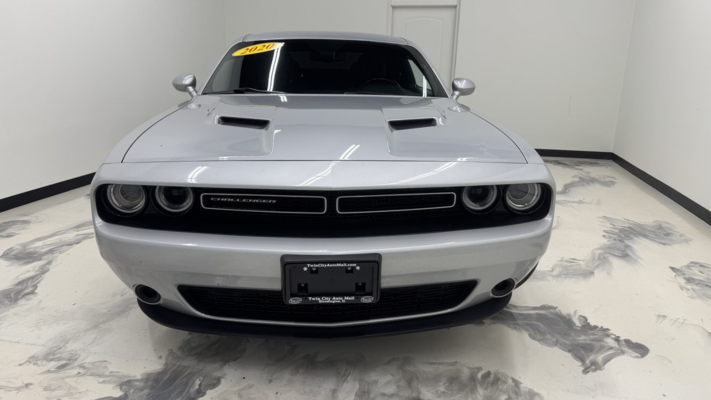 Photo 3 of this DODGE CHALLENGER