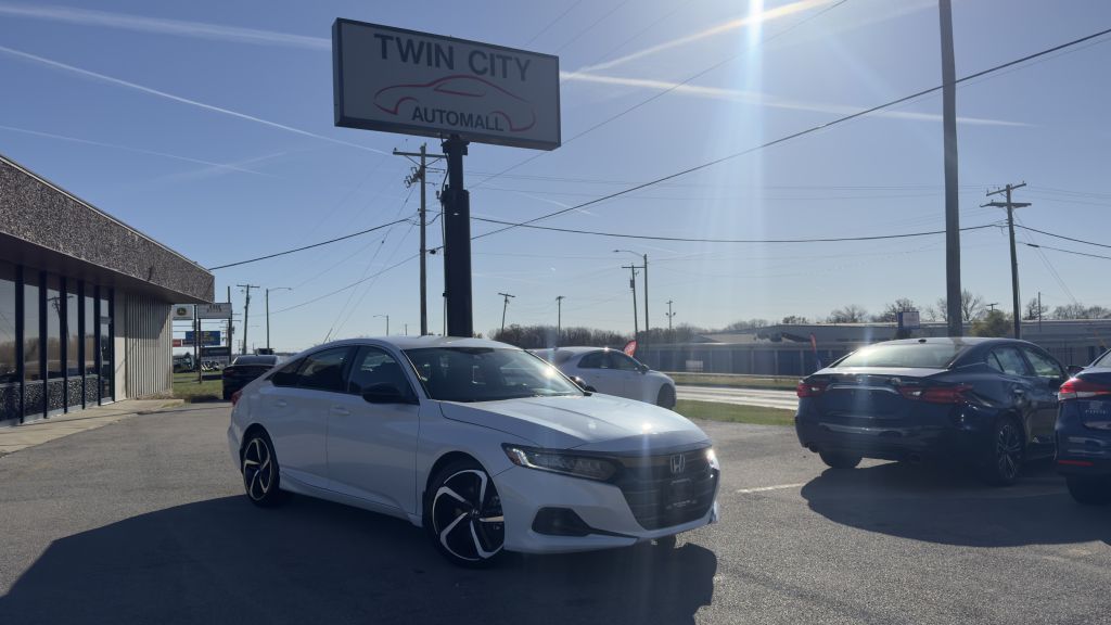 2022 HONDA ACCORD SPORT's photo