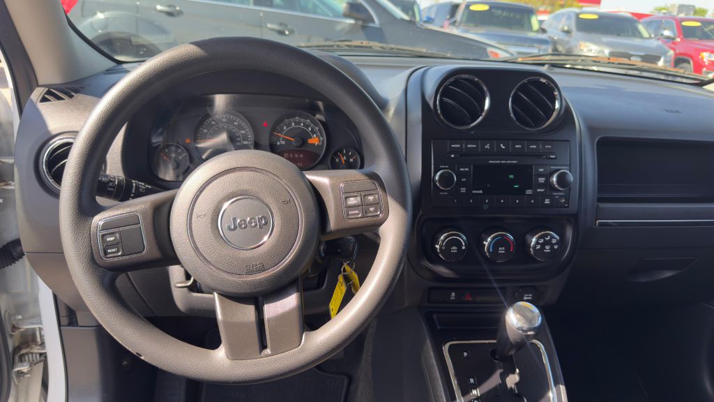 Photo 13 of this JEEP PATRIOT