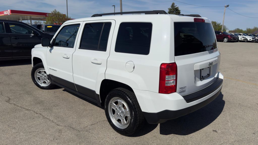 Photo 5 of this JEEP PATRIOT