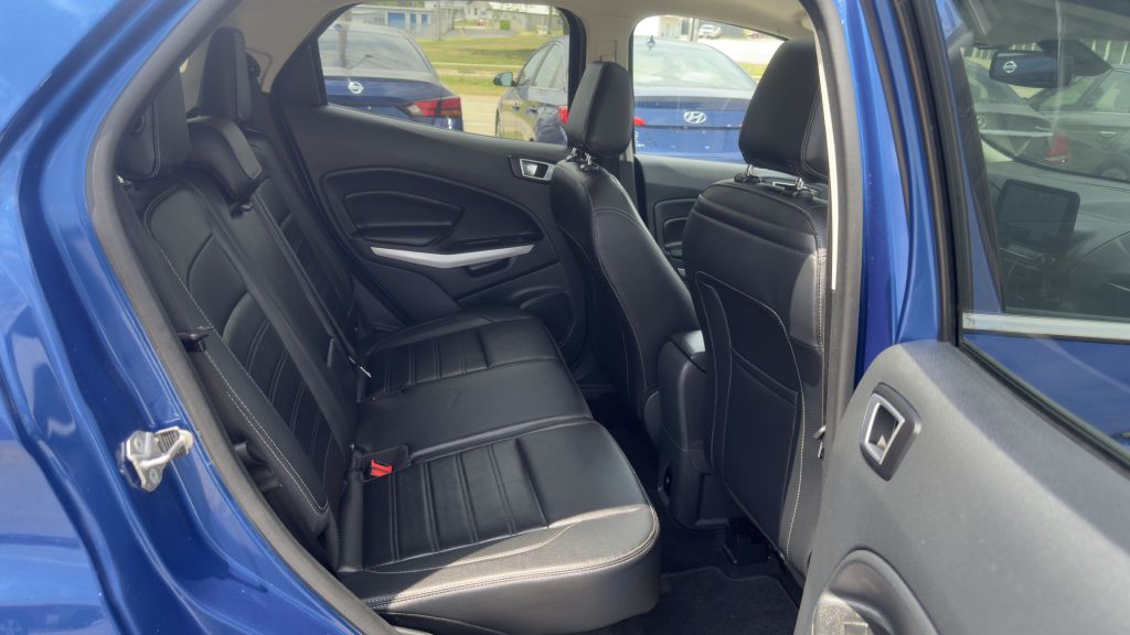 Photo 25 of this FORD ECOSPORT